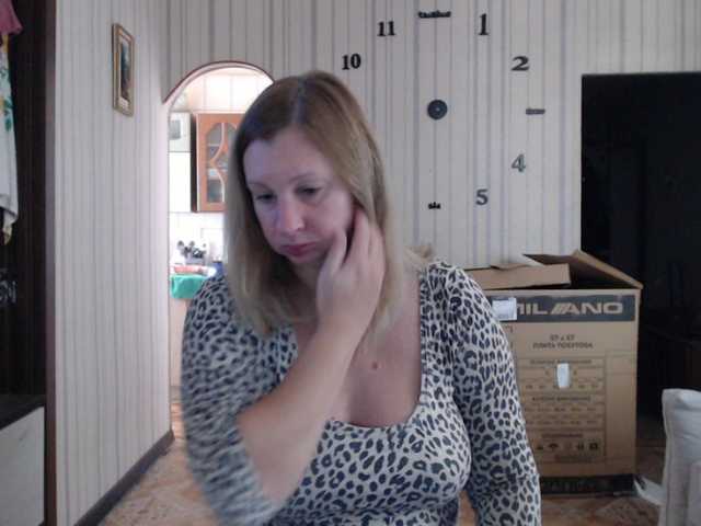 BustyBlondy