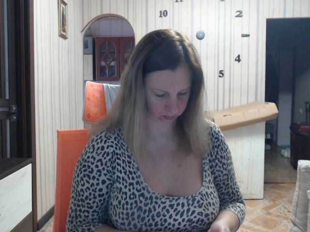 BustyBlondy