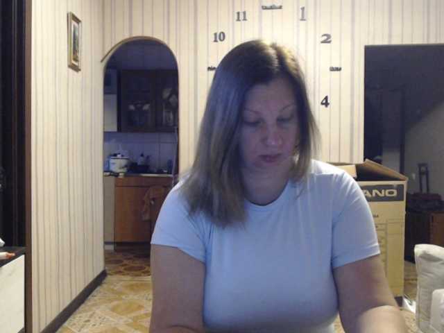 BustyBlondy