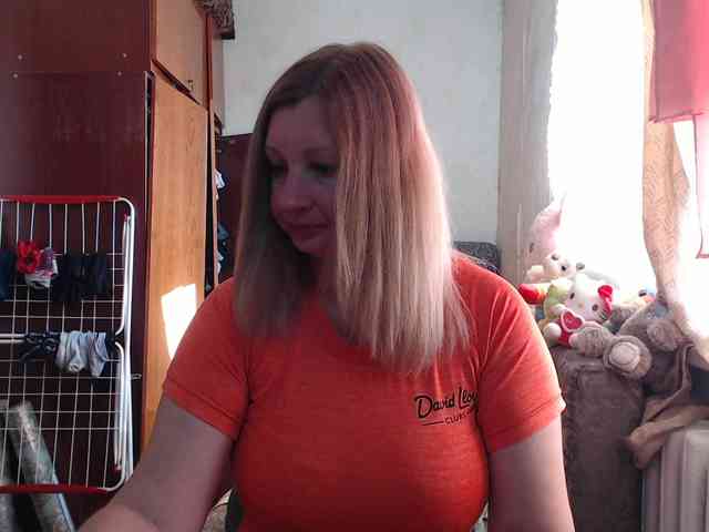 BustyBlondy BustyBlondy