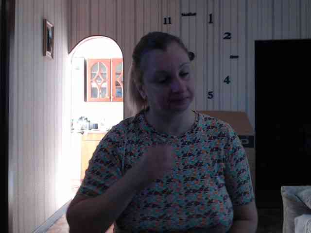 BustyBlondy webcam