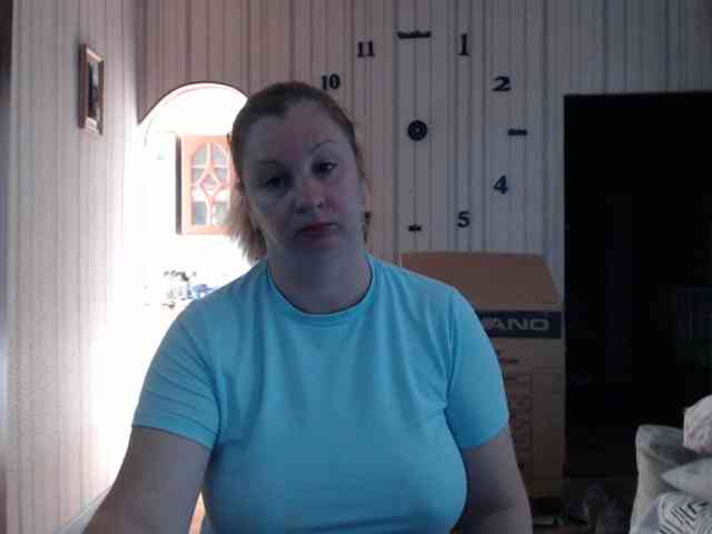 BustyBlondy webcam