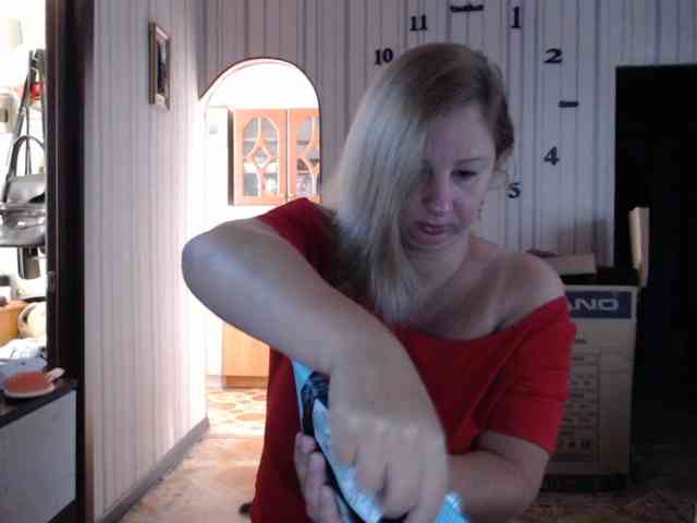 BustyBlondy webcam