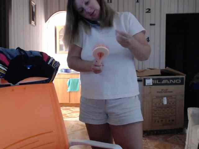 BustyBlondy webcam