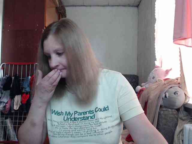 BustyBlondy