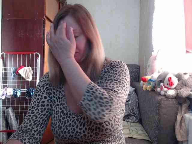 BustyBlondy webcam