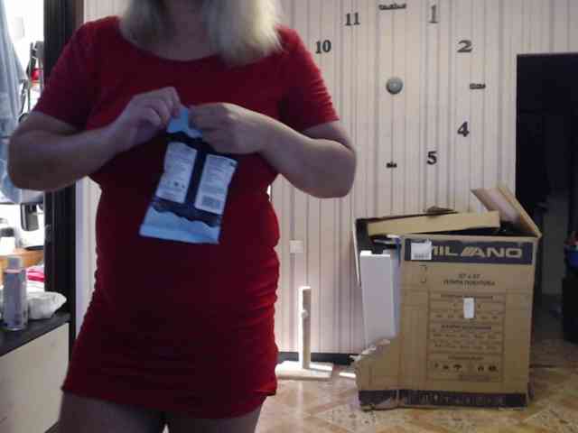 BustyBlondy webcam