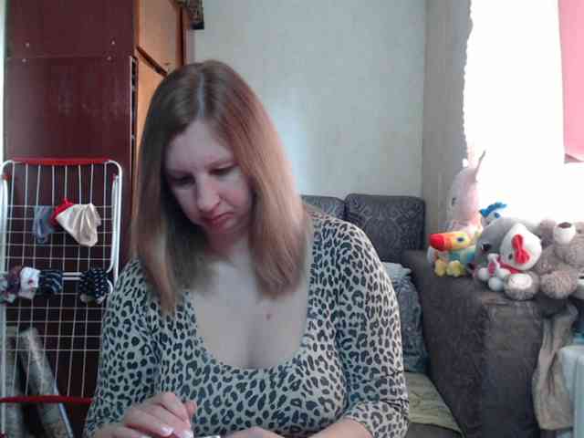 BustyBlondy webcam