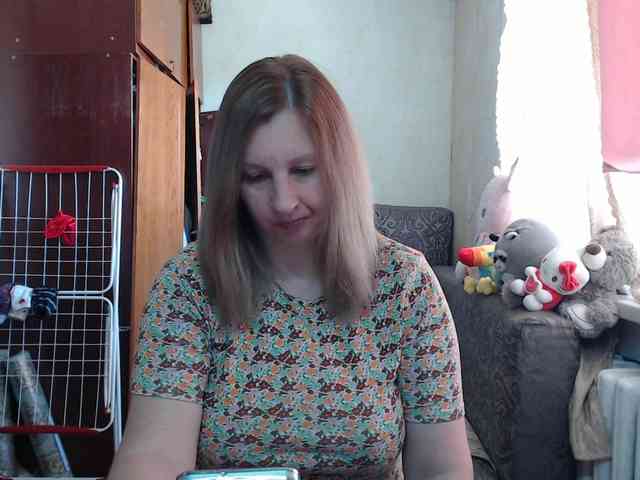 BustyBlondy webcam