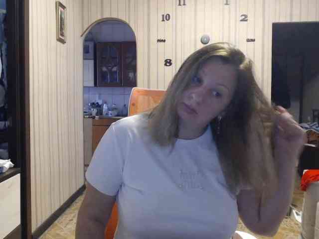 BustyBlondy BustyBlondy
