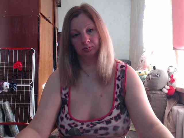 BustyBlondy BustyBlondy