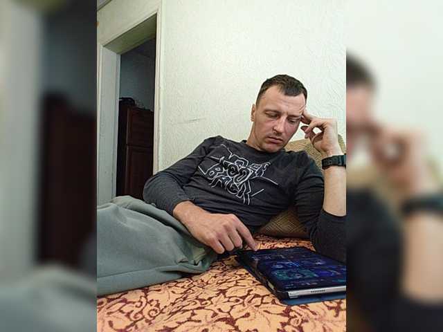 _KYNI-MEN_ — live male cam