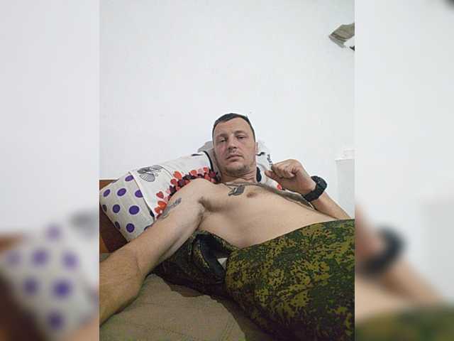 _KYNI-MEN_ — live male cam