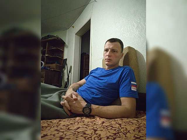 _KYNI-MEN_ — live male cam
