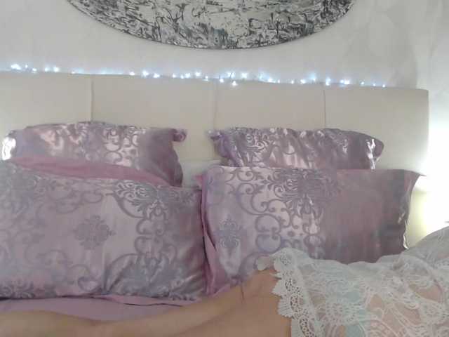 SamantaBlondy live cam on BongaCams