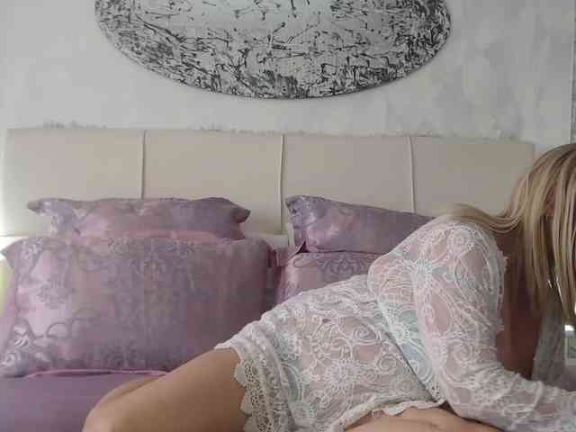 SamantaBlondy webcam