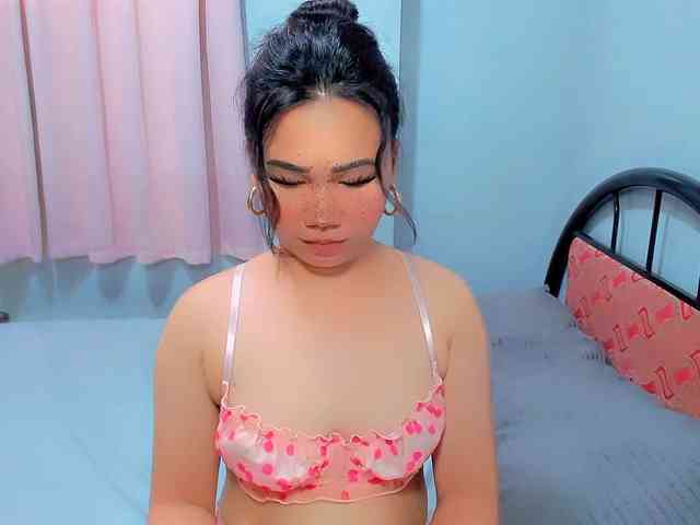 GIRLwithCOCK Sex Cam Show