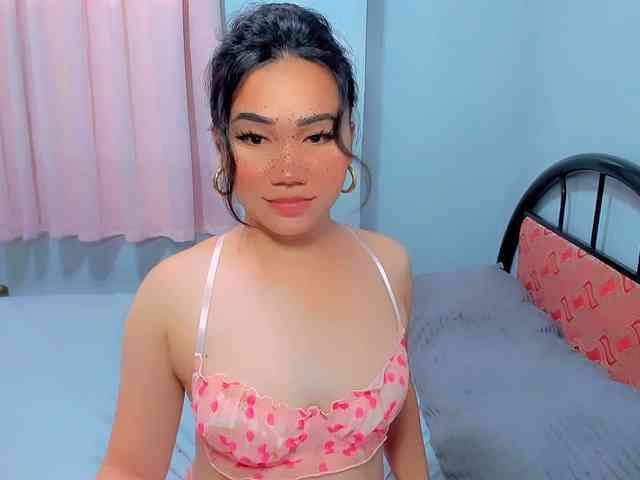 GIRLwithCOCK Sex Cam Show