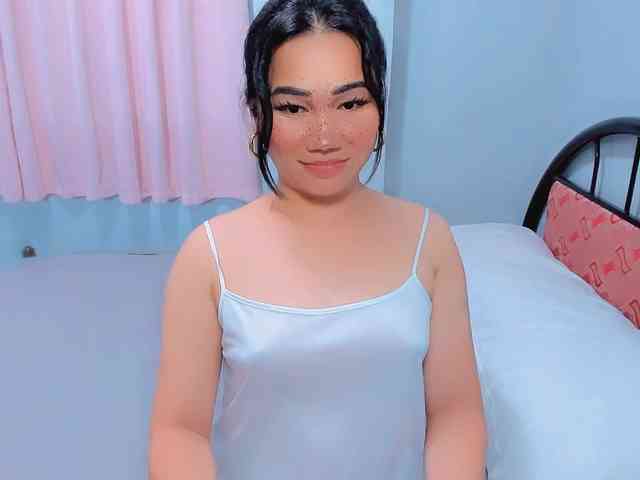 GIRLwithCOCK