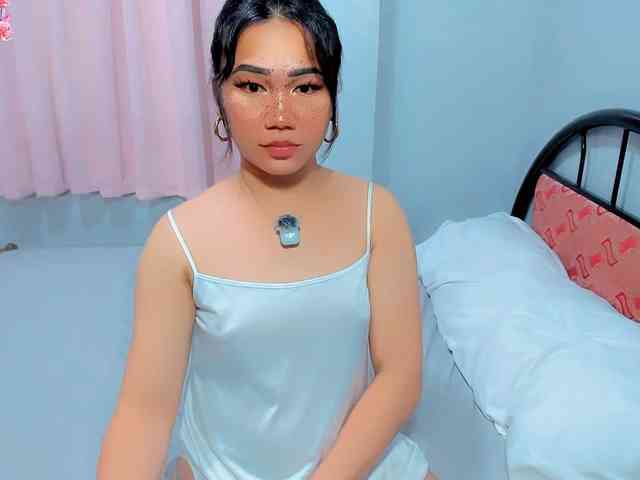 GIRLwithCOCK Porn