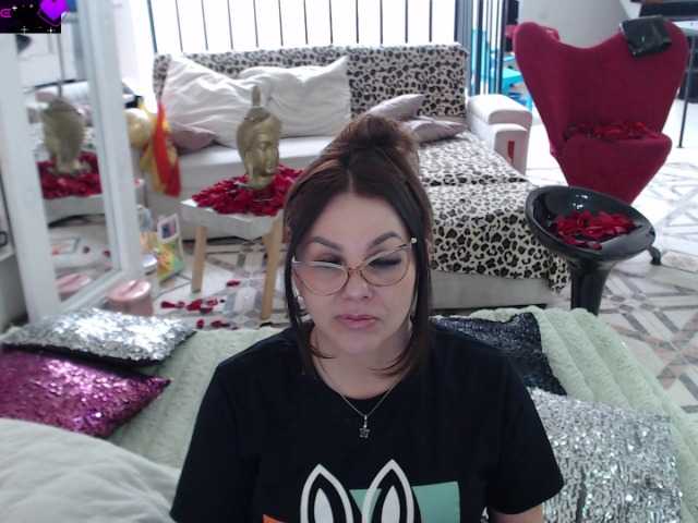 Myrnasexxx live cam on BongaCams