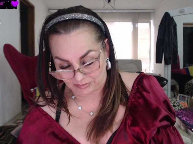 Myrnasexxx live cam on BongaCams