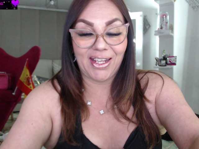 Myrnasexxx live cam on BongaCams