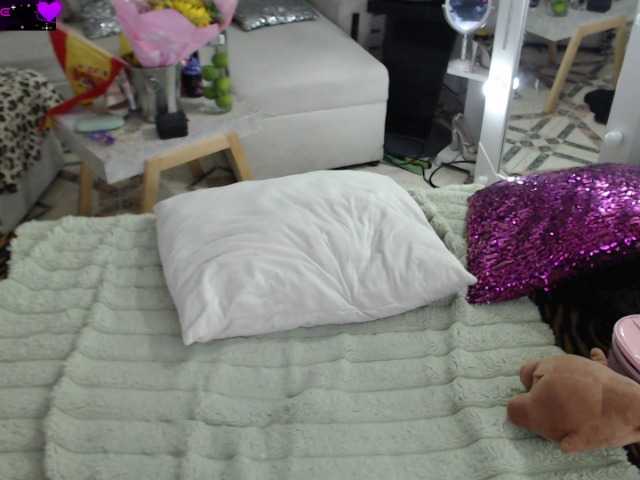 Myrnasexxx live cam on BongaCams