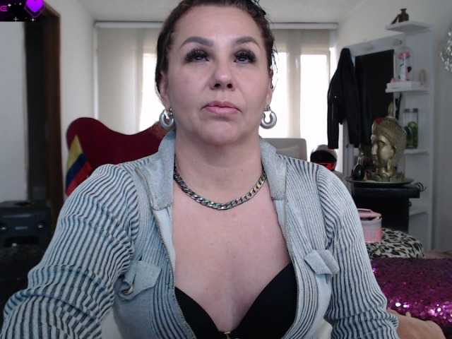 Myrnasexxx live cam