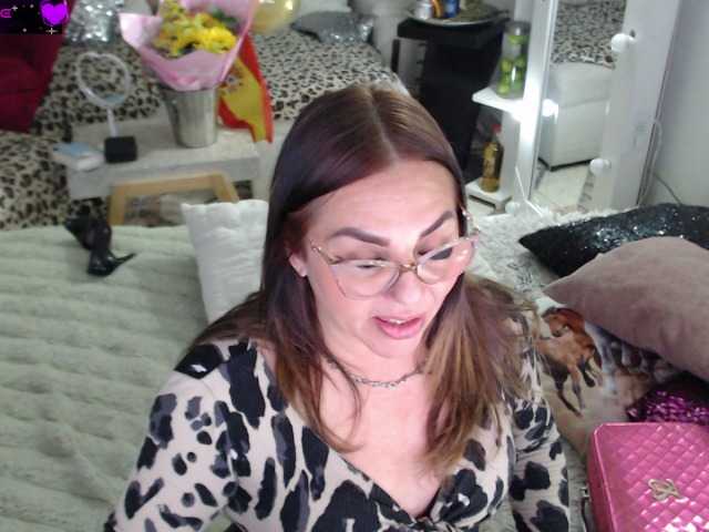 Myrnasexxx live cam on BongaCams