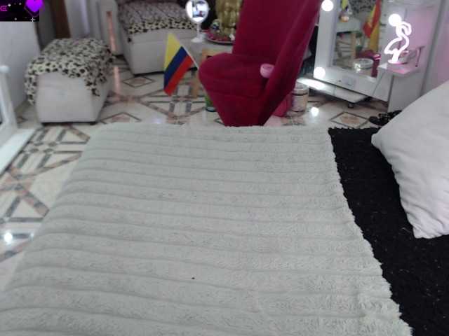 Myrnasexxx live cam on BongaCams