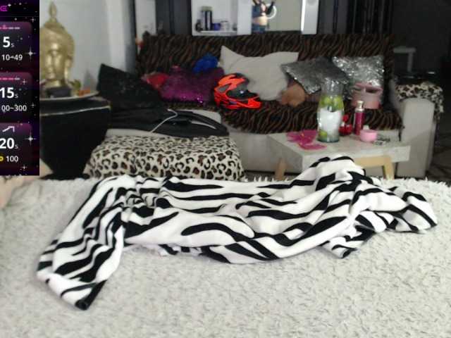 Myrnasexxx live cam on BongaCams