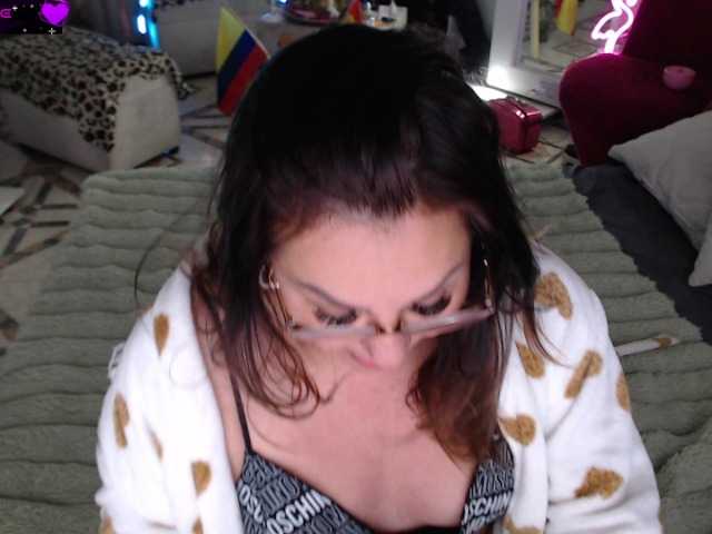 Myrnasexxx live cam on BongaCams