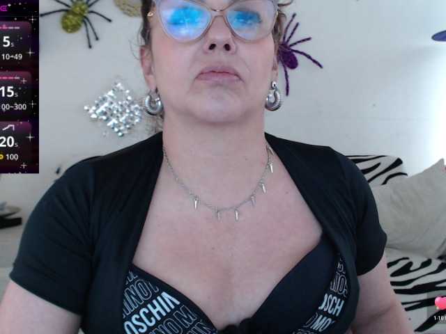 Myrnasexxx live cam on BongaCams
