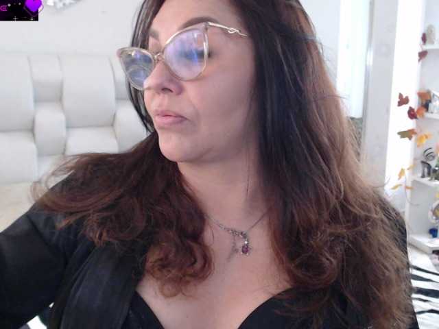 Myrnasexxx live cam on BongaCams