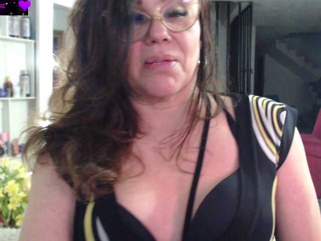 Myrnasexxx live cam on BongaCams