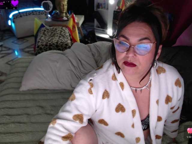 Myrnasexxx live cam on BongaCams