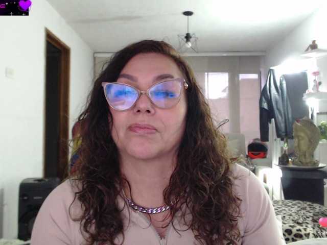 Myrnasexxx live cam on BongaCams