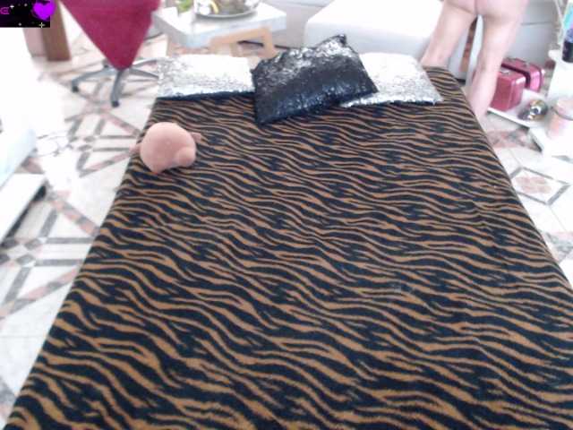 Myrnasexxx live webcam show