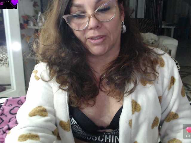 Myrnasexxx live cam on BongaCams