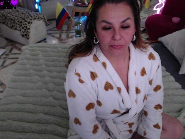 Myrnasexxx live cam on BongaCams