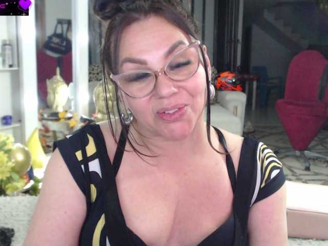 Myrnasexxx live cam on BongaCams