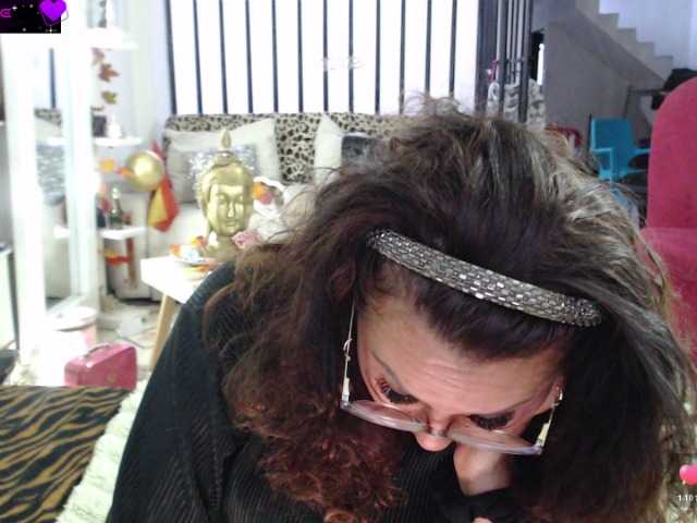 Myrnasexxx live cam on BongaCams