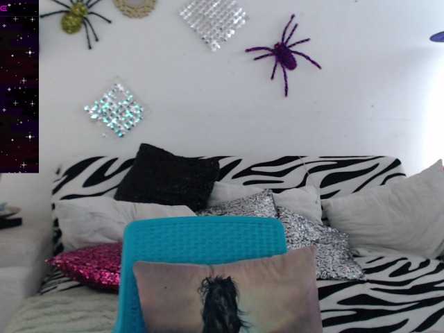 Myrnasexxx live cam on BongaCams