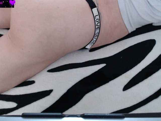 Myrnasexxx live cam on BongaCams