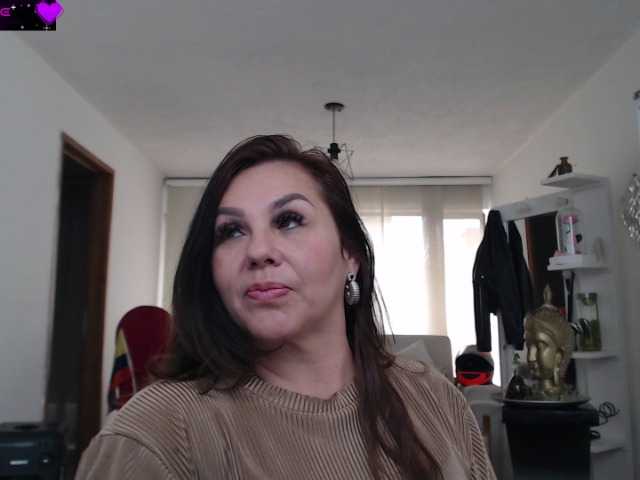 Myrnasexxx live cam on BongaCams