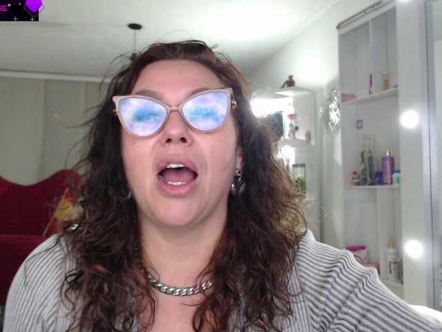 Myrnasexxx live cam on BongaCams