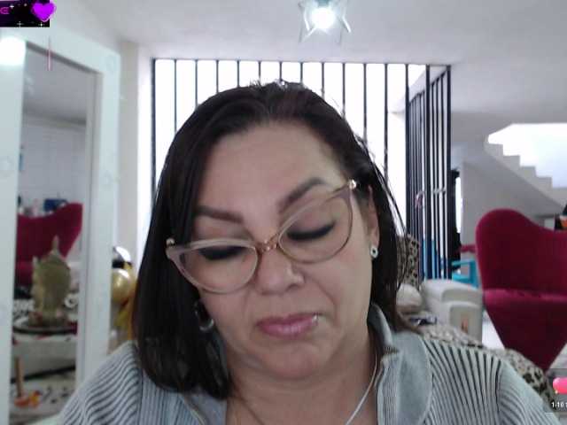 Myrnasexxx live cam preview