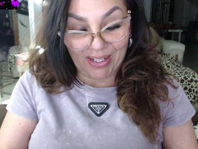 Myrnasexxx live cam on BongaCams