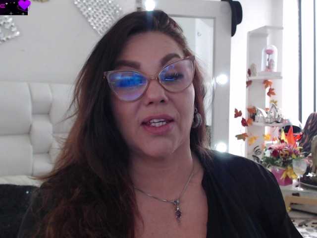 Myrnasexxx live cam on BongaCams